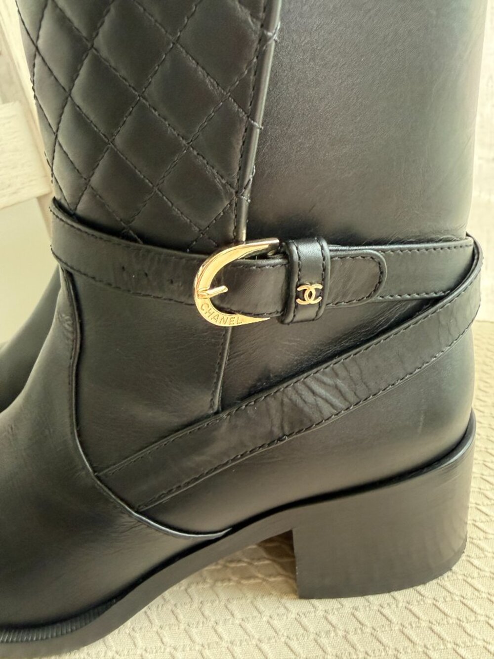 Authentic Chanel black leather ankle boots- SIZE 38 - Picture 6 of 9
